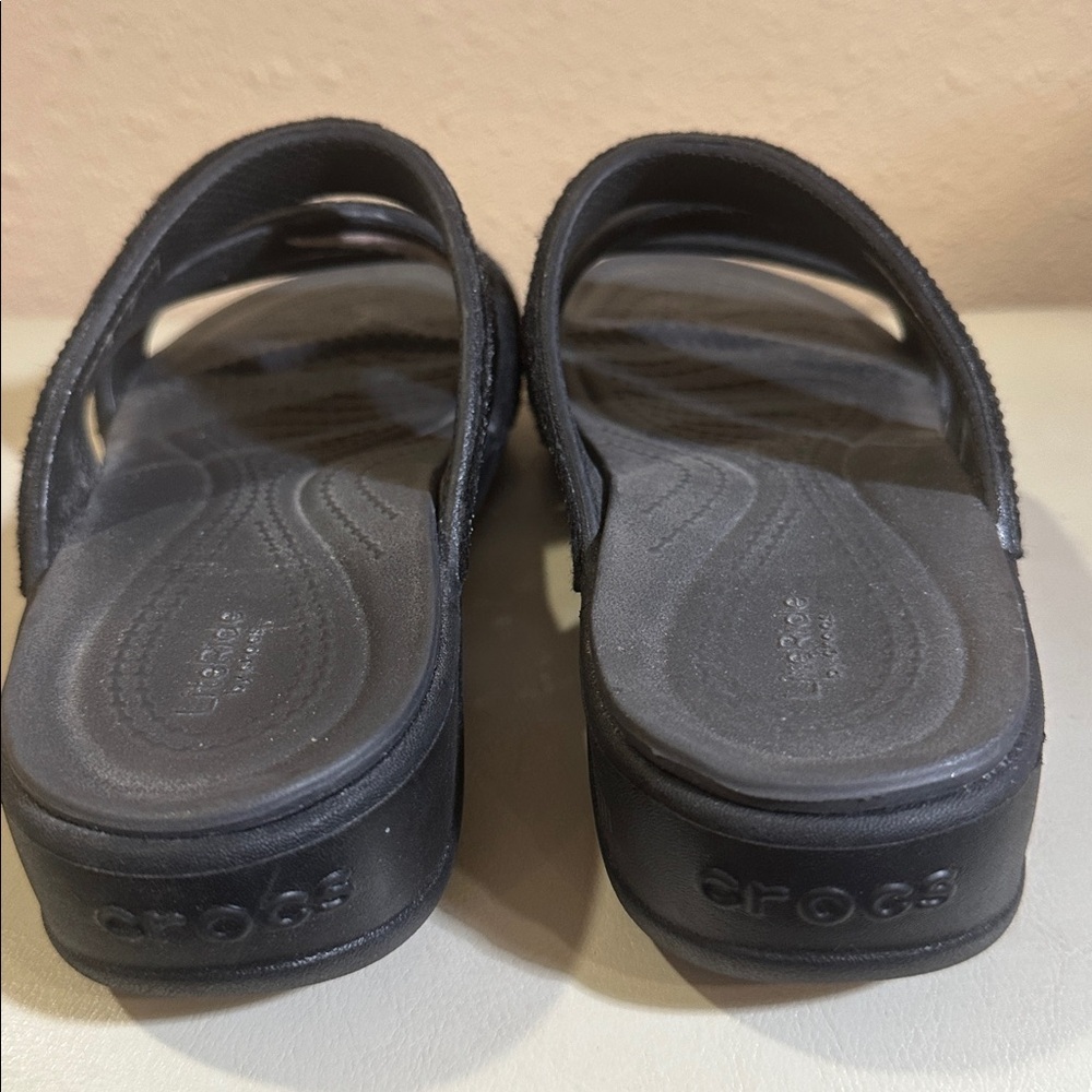 Crocs Sequin Sandals Size 5 - Picture 2 of 3